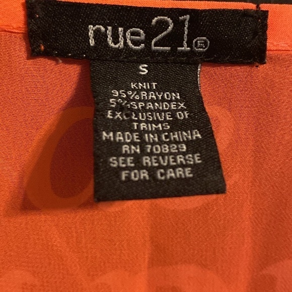 Rue 21 sleeveless top Size small - Picture 3 of 3